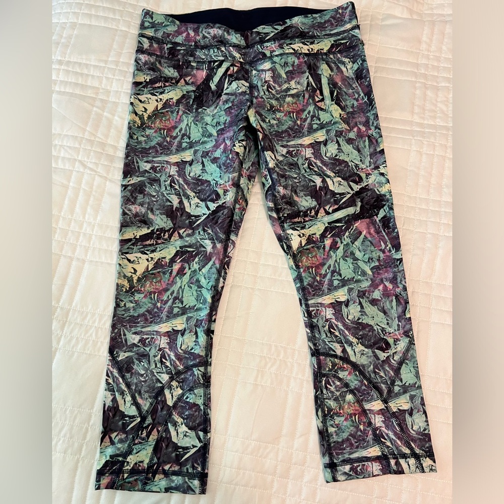 Lululemon Crop Leggings Sz 8
